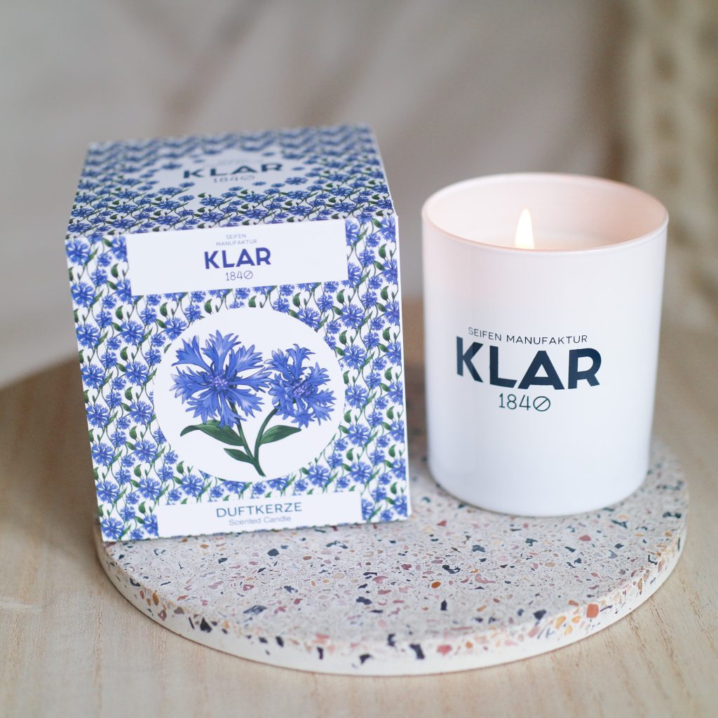 Romantische Geschenke 2 Klar Seifen Duftkerze Blaue Blume 28 50E Image1 Janes Magazin