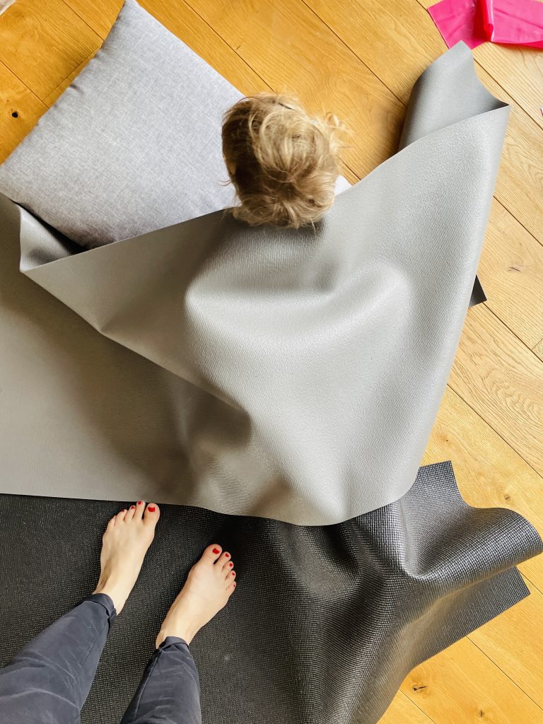 Foto des Tages: Yoga mit Kind 1 5F0BD50F 71DD 4A88 93C0 3F9C4E816A24 Janes Magazin