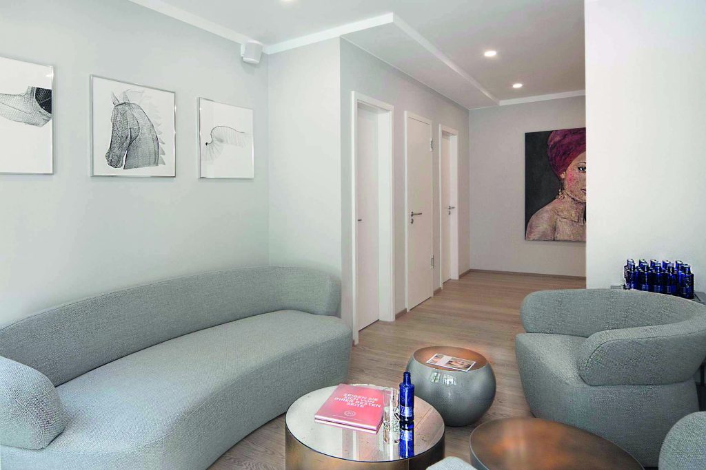 Die HENKE-TECHNIK für minimalinvasive Eingriffe mit maximalem Effekt 2 Aesthetik Henke 08 Janes Magazin