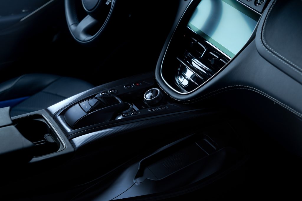 Der neue Aston Martin DBX707: Der leistungsstärkste Luxus-SUV der Welt 1 Aston Martin DBX707 10 Janes Magazin